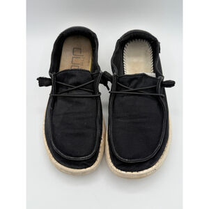 Women's Hey Dude Black Wendy L Flats & Loafers Size 7